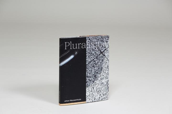 NSOB | Nieuw relatiegeschenk; Kunstenaarsboek 'Pluralisme' 